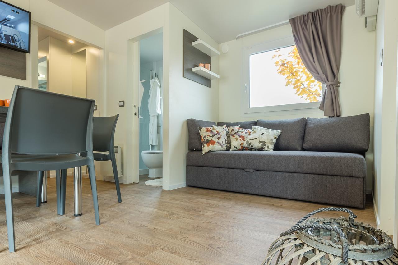 Diana & Josip Mobile Homes Биоград-на-Мору Экстерьер фото