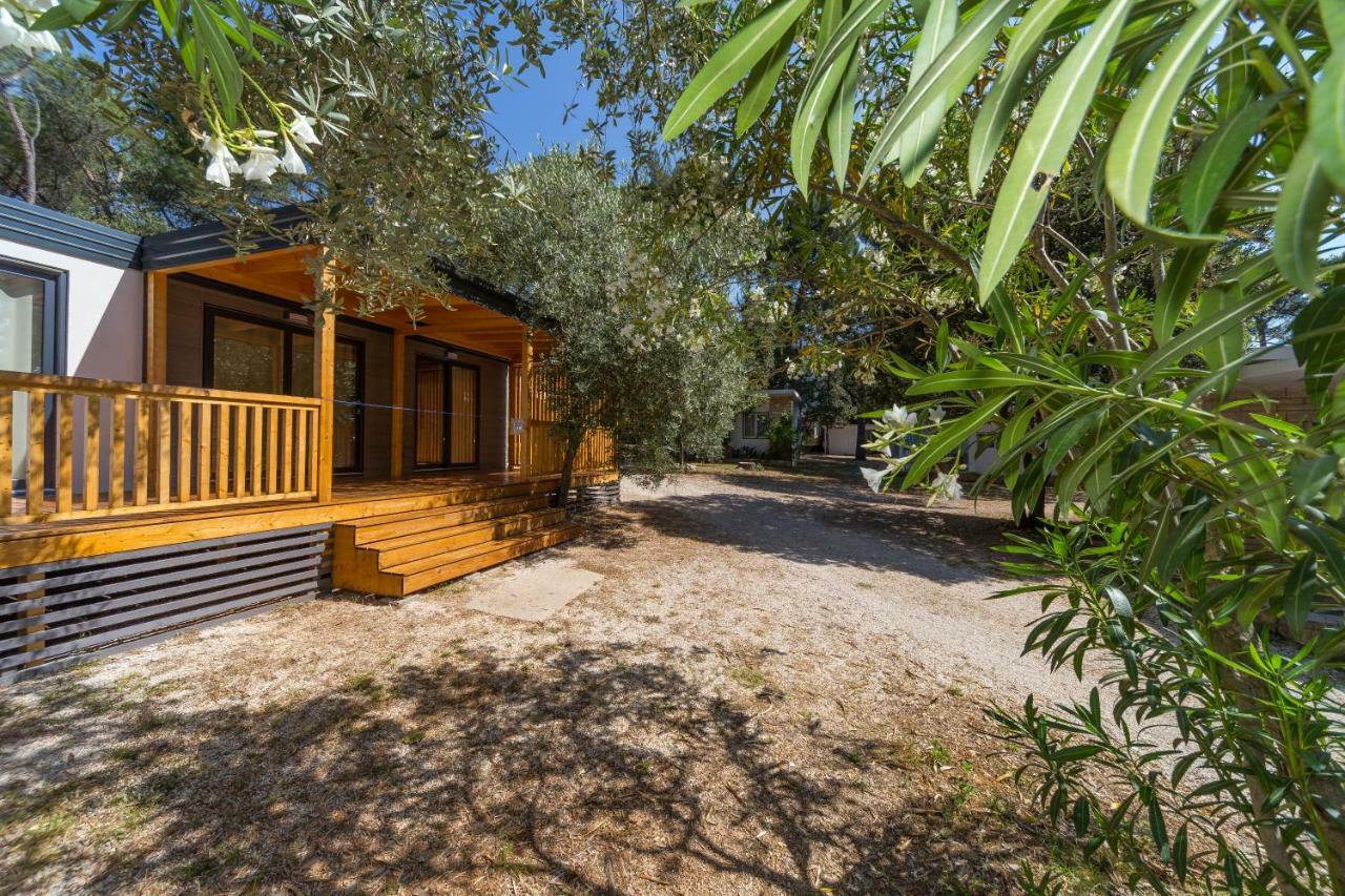 Diana & Josip Mobile Homes Биоград-на-Мору Экстерьер фото
