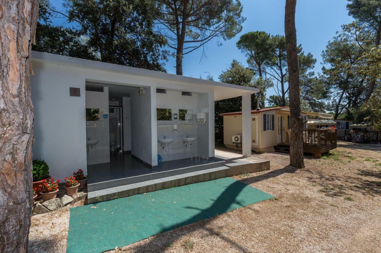 Diana & Josip Mobile Homes Биоград-на-Мору Экстерьер фото